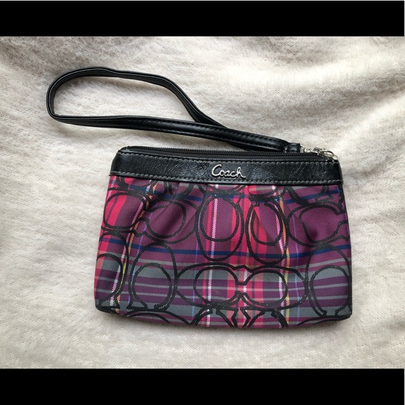 Coach Handbags - 💕Coach Small Wristlet Bag💕